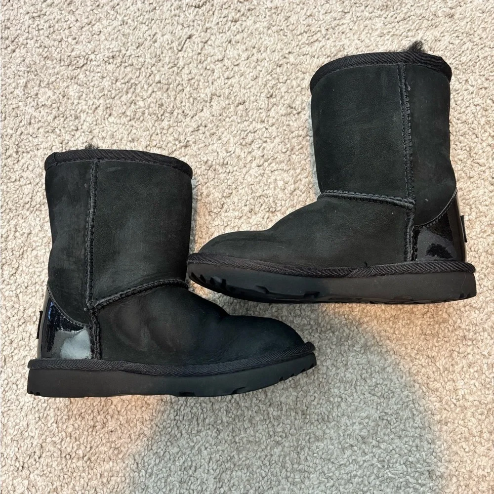 UGG warm stylish